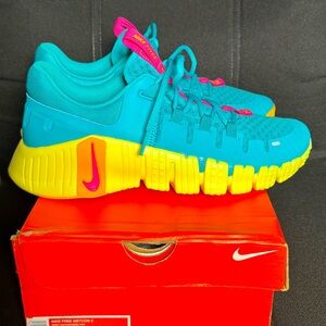 🔹SOLD🔹 Nike Free Metcon 5
Training Shoes
Men’s 9